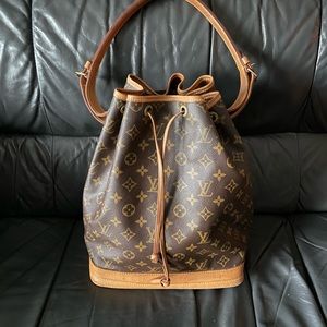 Louis Vuitton Authentic Monogram  NOE Drawstring bag